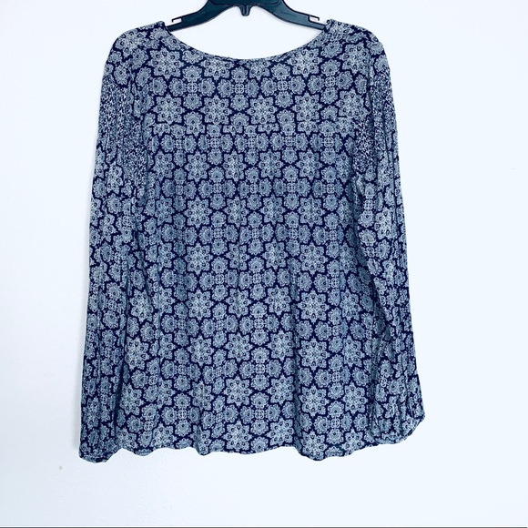Blu Pepper Floral Top - Picture 2 of 2